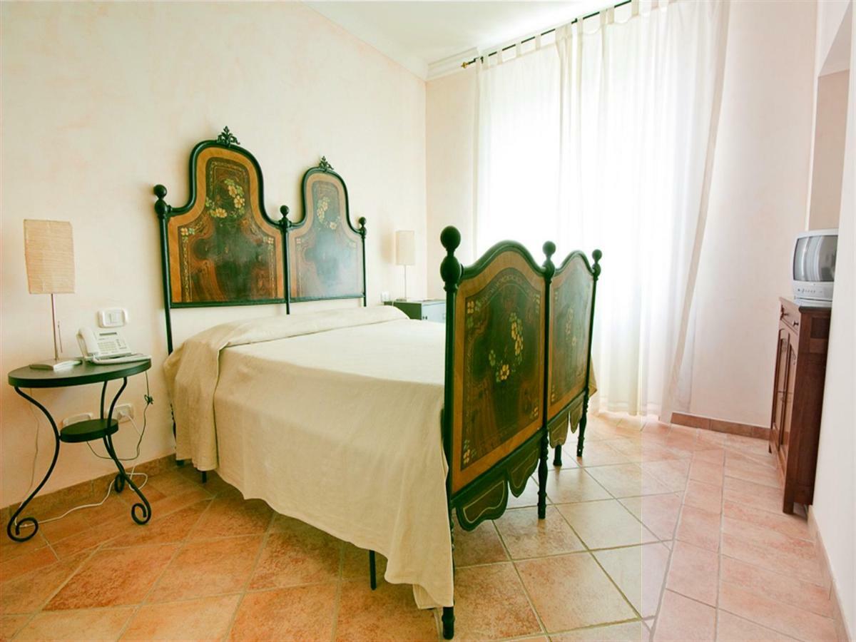 לינה וארוחת בוקר קפאלביו Casale Sant'Angelo מראה חיצוני תמונה