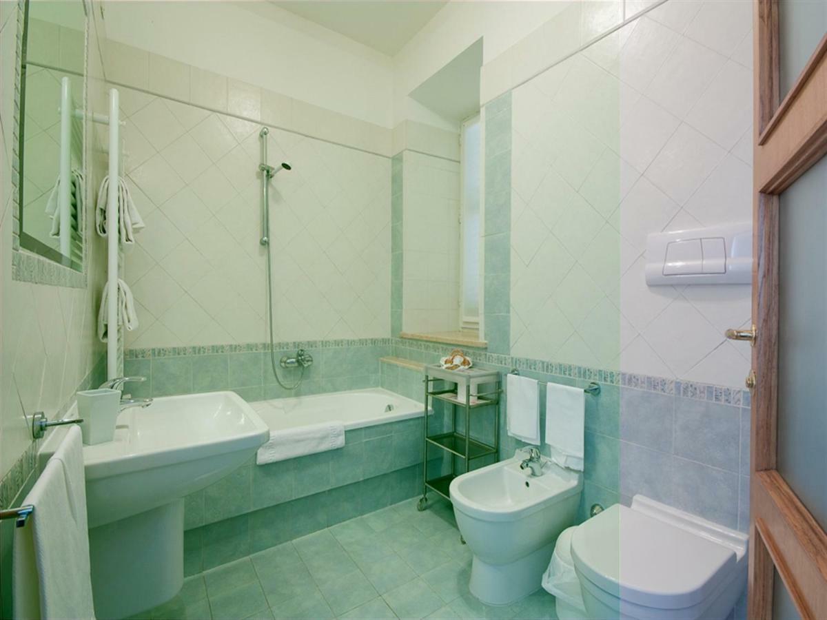 לינה וארוחת בוקר קפאלביו Casale Sant'Angelo מראה חיצוני תמונה