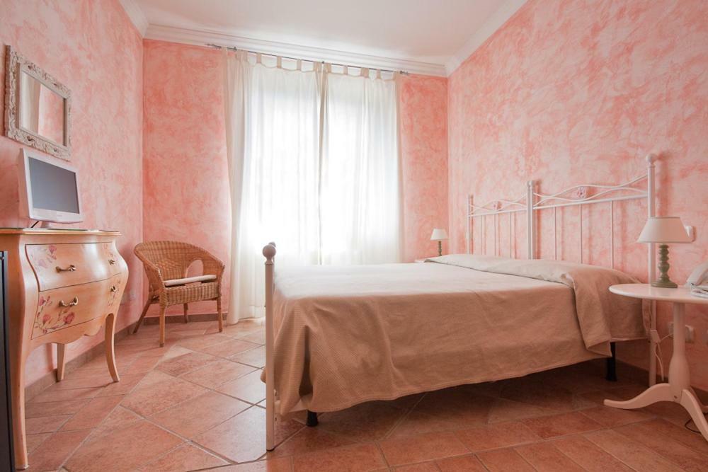 לינה וארוחת בוקר קפאלביו Casale Sant'Angelo מראה חיצוני תמונה