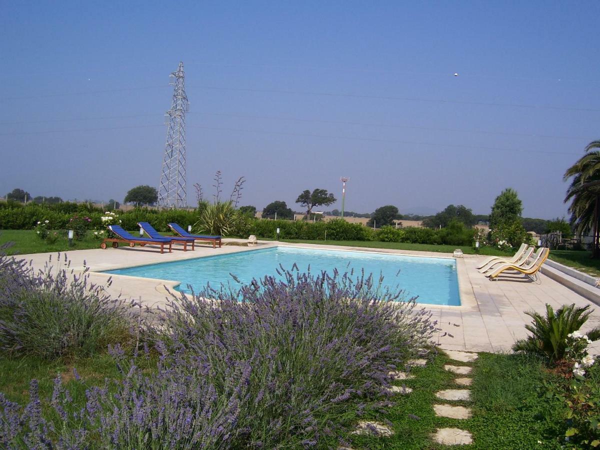 לינה וארוחת בוקר קפאלביו Casale Sant'Angelo מראה חיצוני תמונה