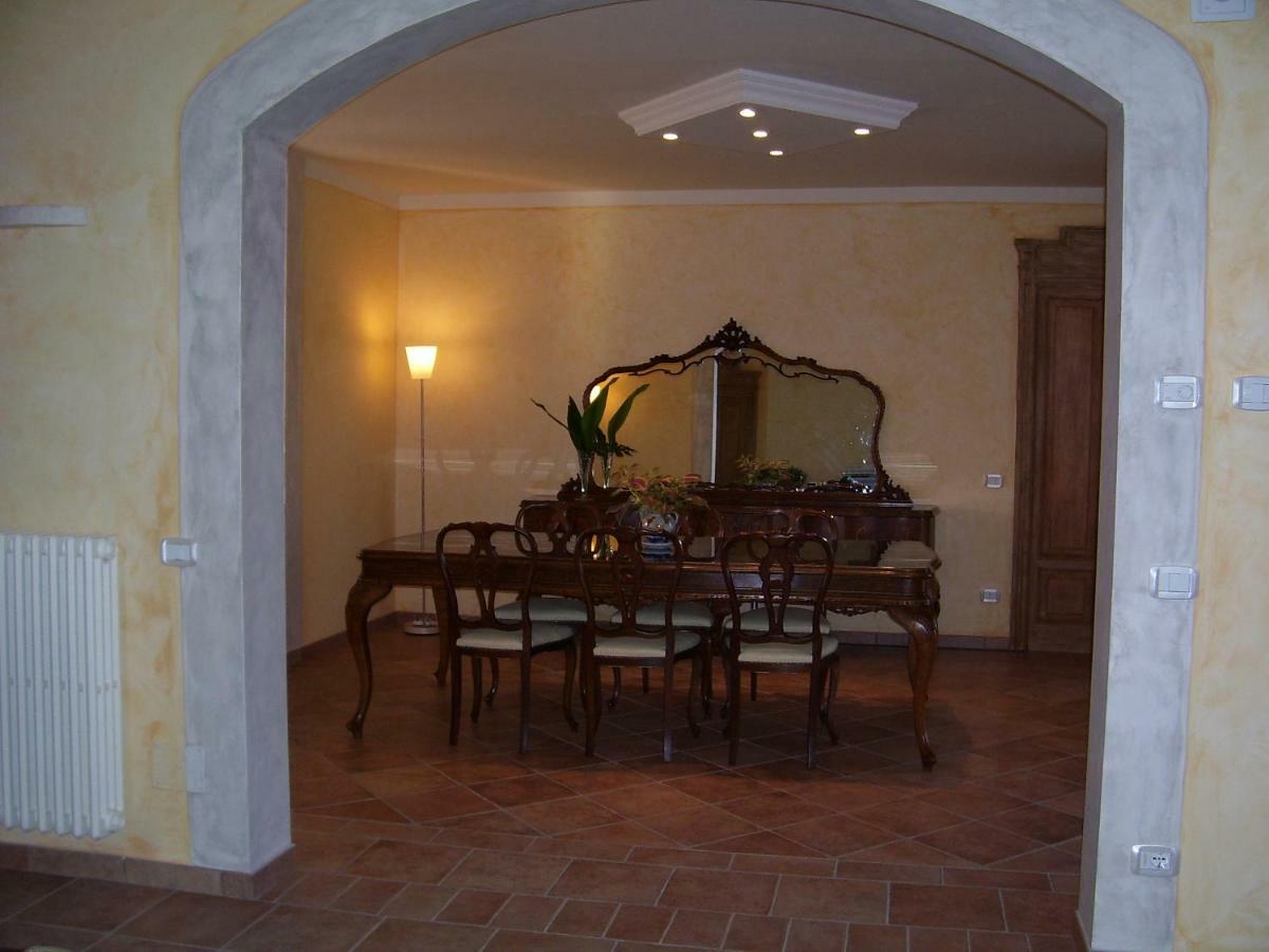 לינה וארוחת בוקר קפאלביו Casale Sant'Angelo מראה חיצוני תמונה